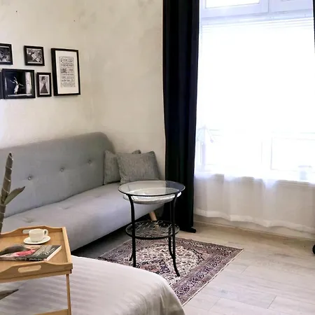 Angelina 2 * Belgrado